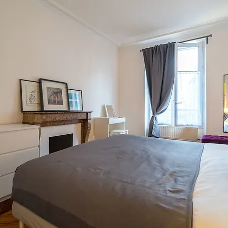Cosy Bastille Apartment Paris